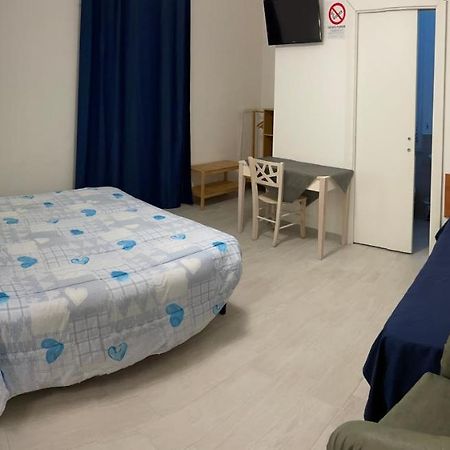 B&B Del Corso - Affittacamere ג'וליאנובה מראה חיצוני תמונה