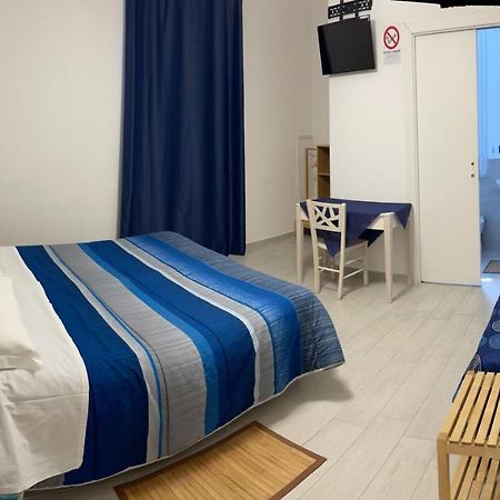 B&B Del Corso - Affittacamere ג'וליאנובה מראה חיצוני תמונה