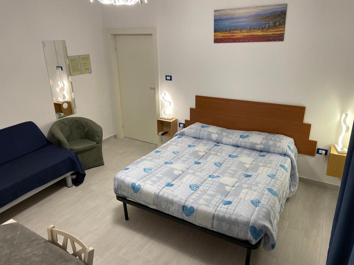 B&B Del Corso - Affittacamere ג'וליאנובה מראה חיצוני תמונה