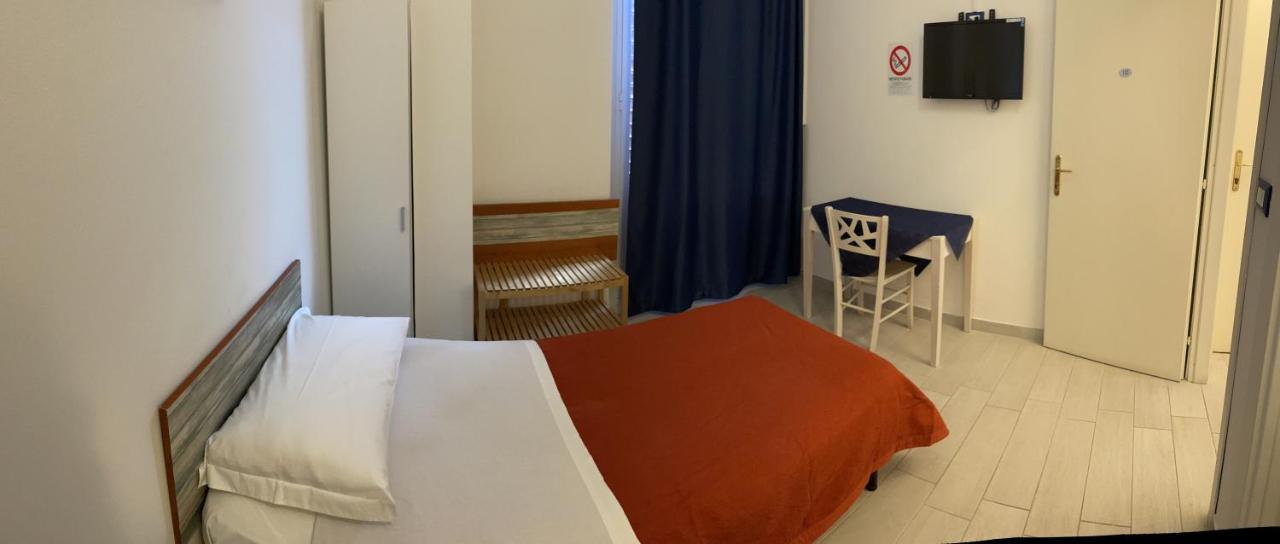 B&B Del Corso - Affittacamere ג'וליאנובה מראה חיצוני תמונה